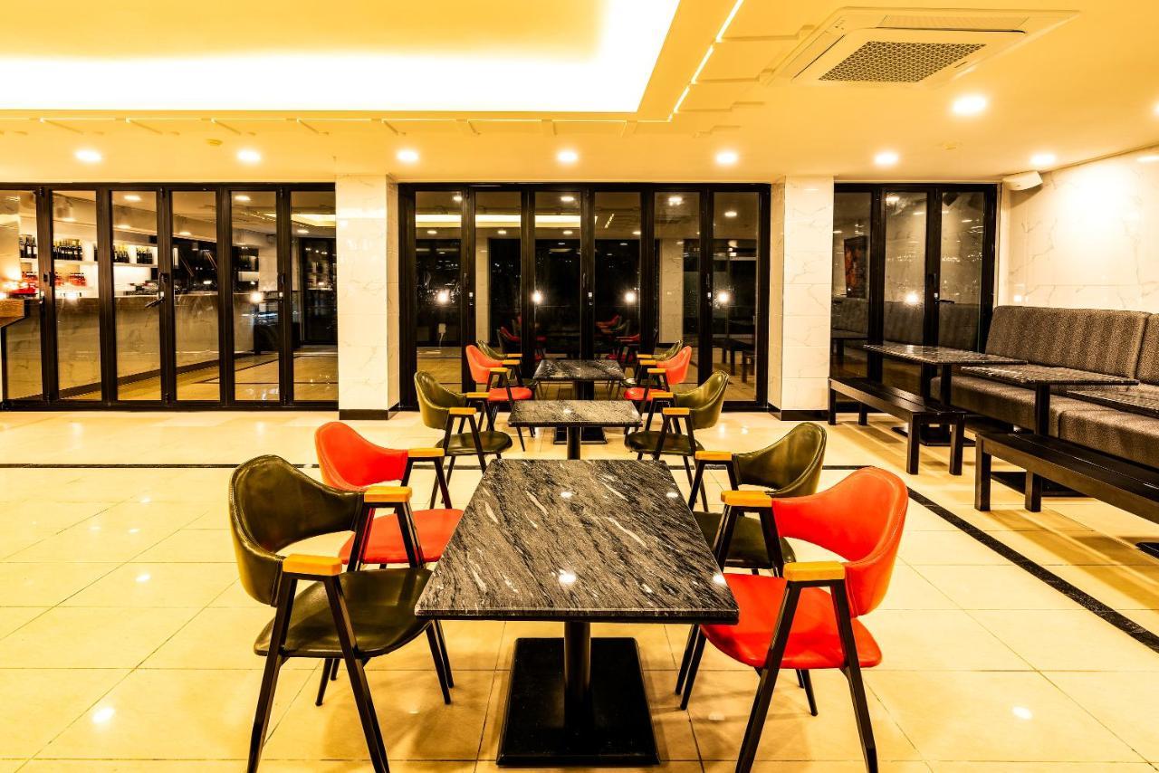 Cocoon Hotel Jeju Exterior photo